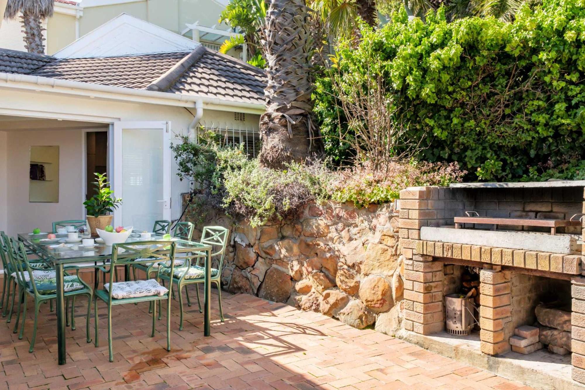 Holiday home Charming 6-br Camps Bay 2 Pools And Sea Views
