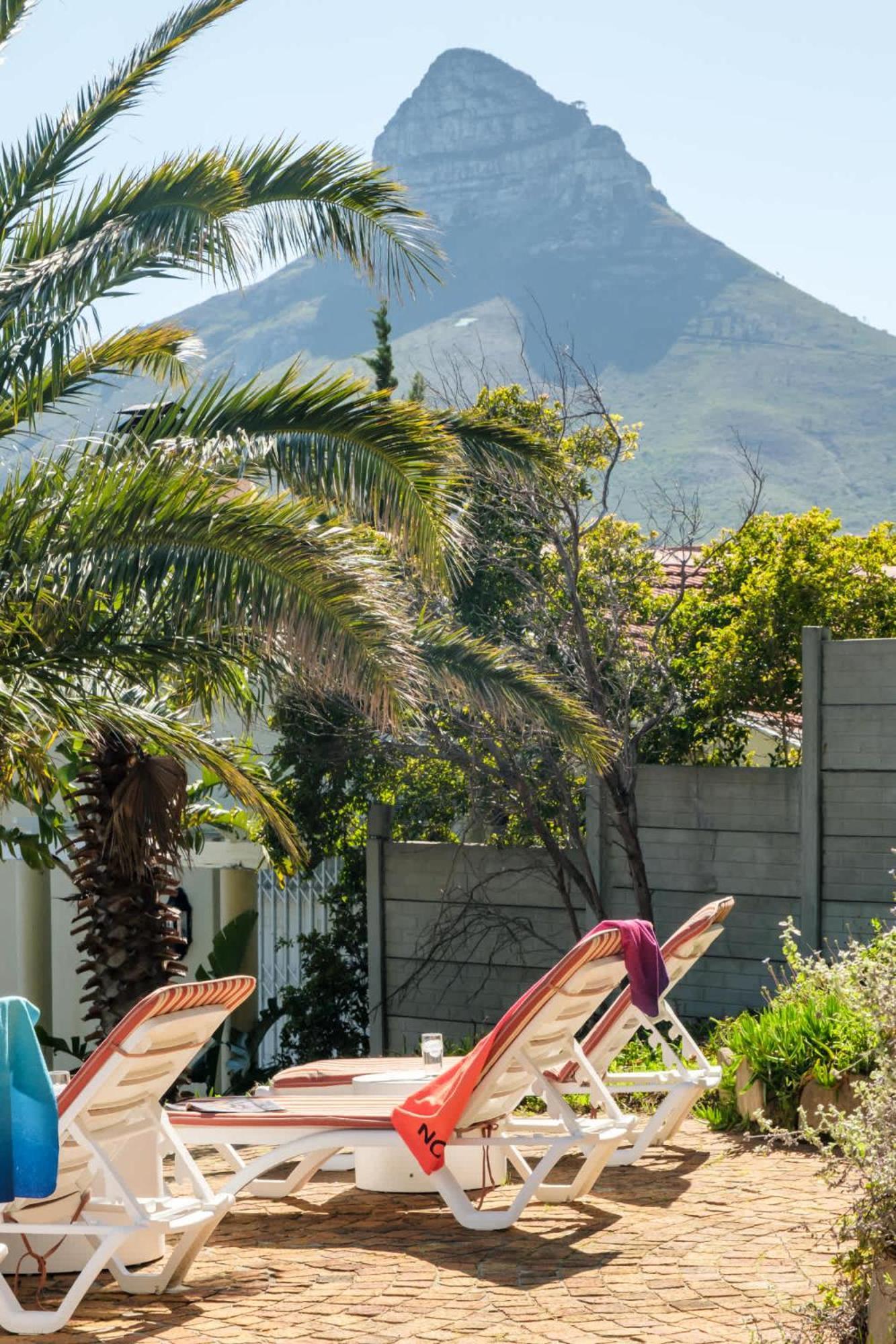 Charming 6-br Camps Bay 2 Pools And Sea Views Holiday home *