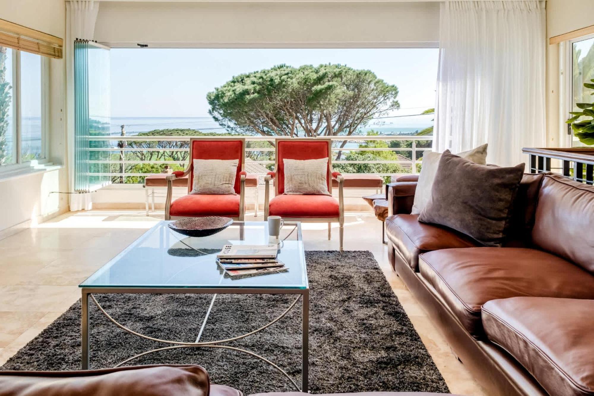 Charming 6-br Camps Bay 2 Pools And Sea Views Cape Town