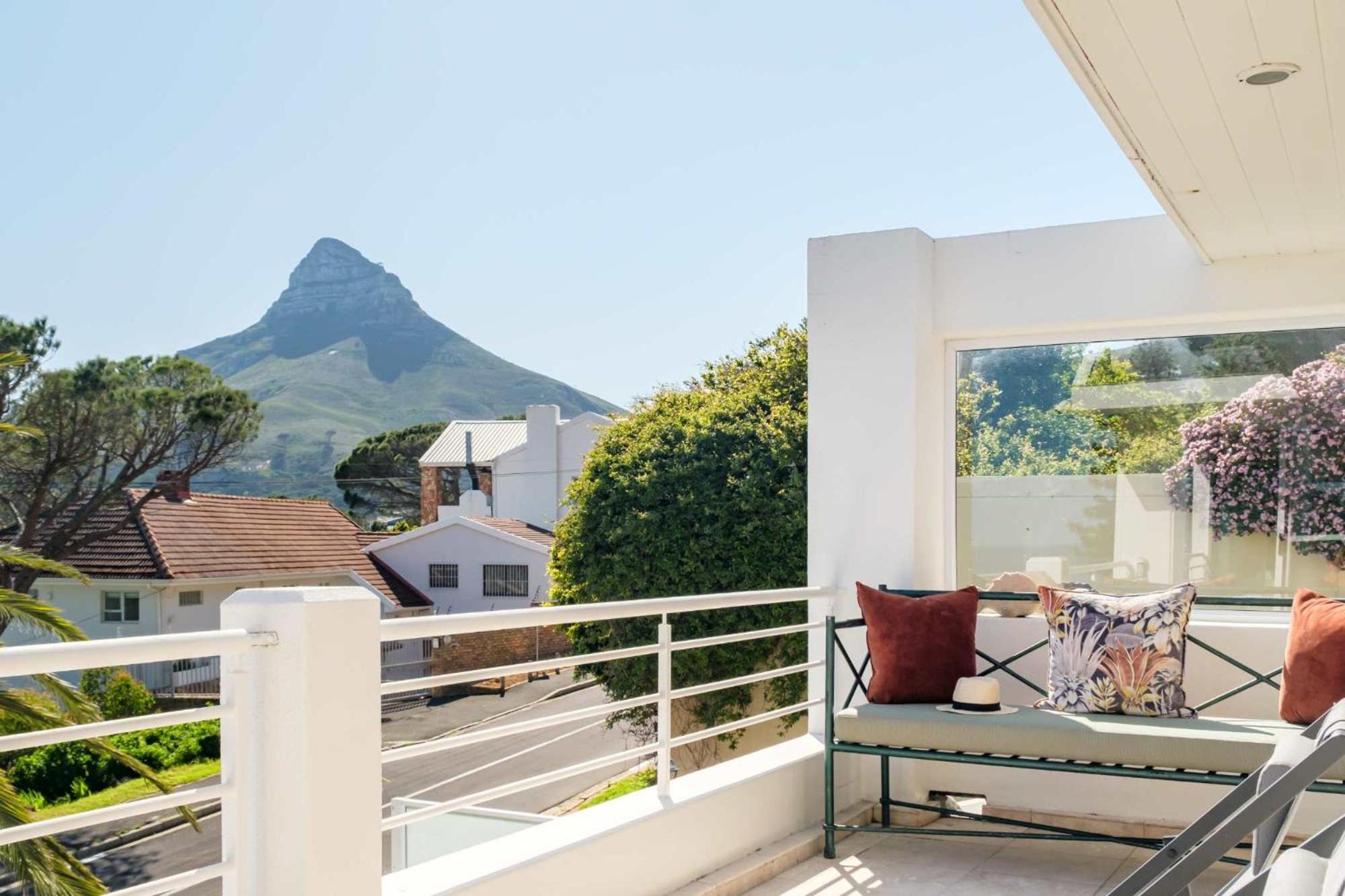 Holiday home Charming 6-br Camps Bay 2 Pools And Sea Views *