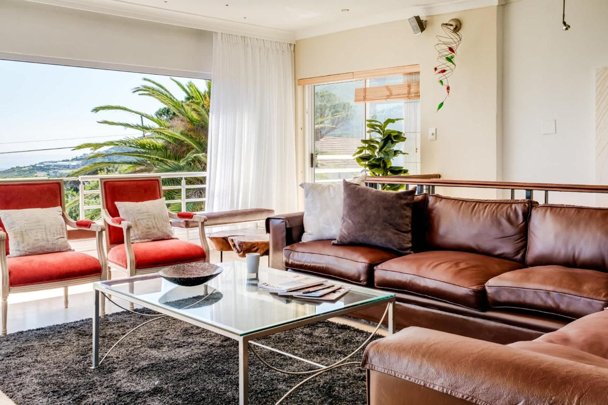 Charming 6-br Camps Bay 2 Pools And Sea Views *